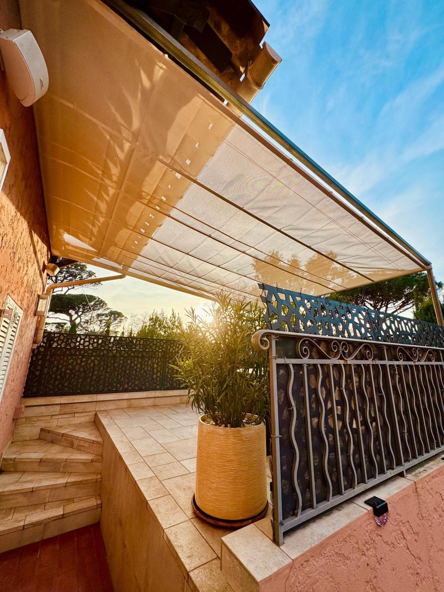 Studio Climatise, Terrasse, Parking Prive, 50M De La Plage Сен Тропе Екстериор снимка