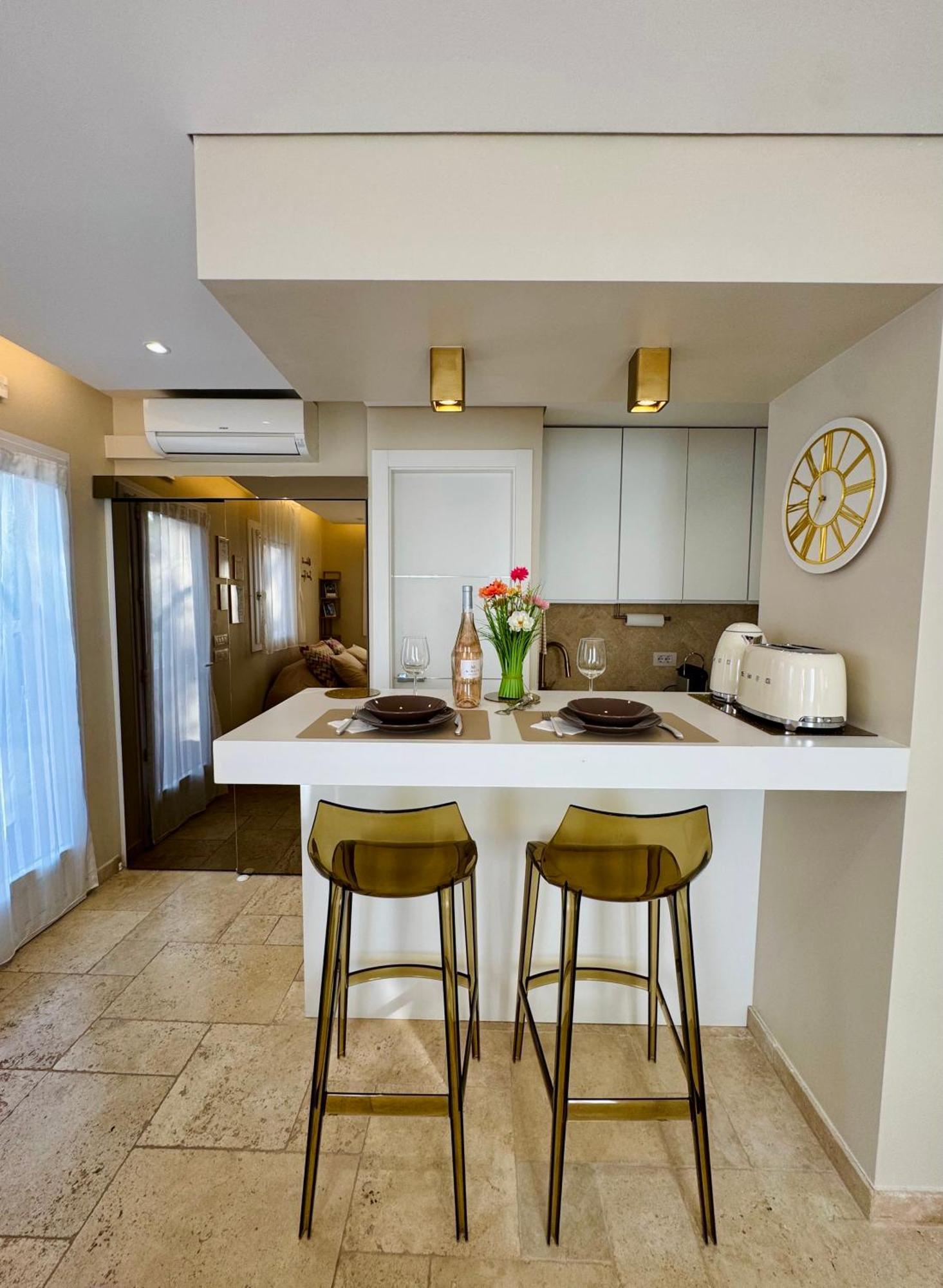 Studio Climatise, Terrasse, Parking Prive, 50M De La Plage Сен Тропе Екстериор снимка
